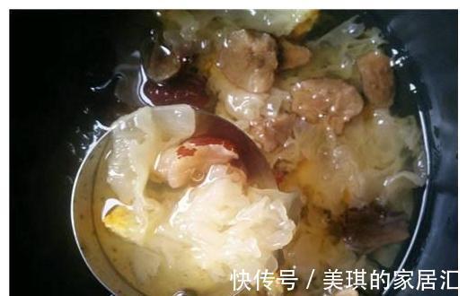 银耳|入秋,常吃此菜,满脸胶原蛋白,皮肤水润,面膜都免了!