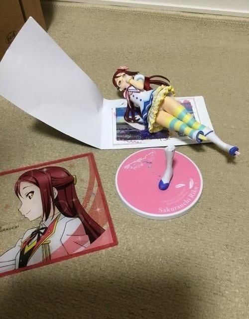 橱窗|熊孩子弹指间摧毁妹子手办,家长用一百元打发妹子,妹子:法庭见