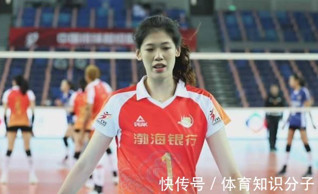 女排|女排最佳评选引争议!李盈莹成最大赢家,球迷:朱婷张常宁未参赛