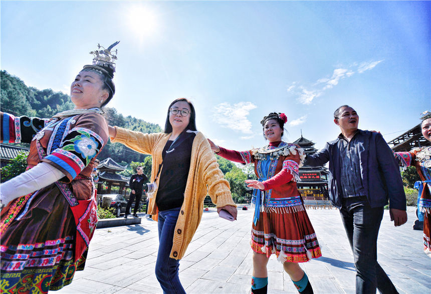 黔东南|湘西大山深处的女儿国，大事都要女人签字，男人负责带孩子