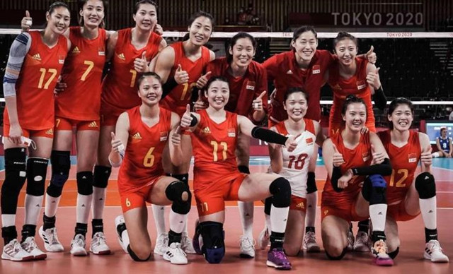 中国女排|郎平透露朱婷具体伤情!哽咽表态:相信年轻教练,我该回家了