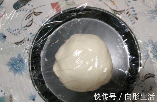 烙饼想要好吃，牢记这3点，饼子烙好松软薄脆又鲜香，天天吃不够