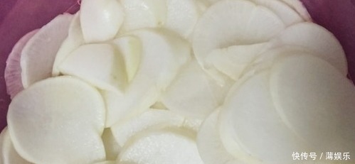 外婆30年腌白萝卜土方法,无需放盐,第二天就能吃,酸脆开胃