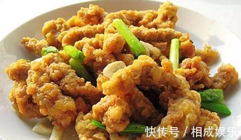 一些不油腻的家常菜是美味的,它们又嫩又多汁,它们是在家里做的