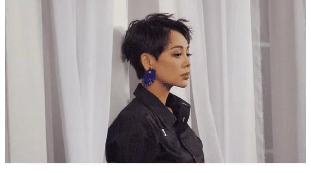 章子怡|当年蹲在张国立脚边说话,宁静表情谄媚,一旁的章子怡满脸不屑?