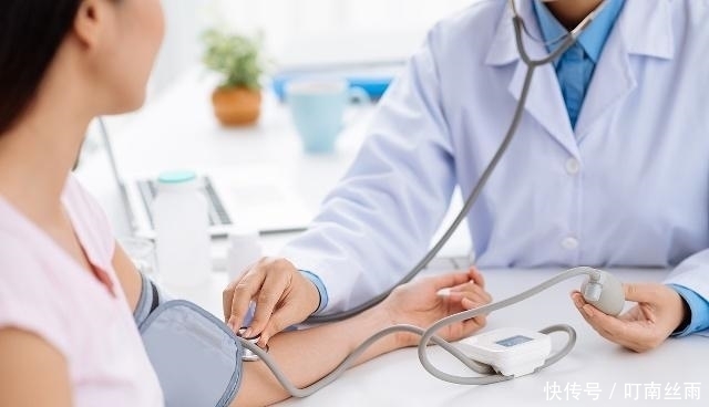 常用黄芪泡水的男性,或许会收获3个好处,不妨