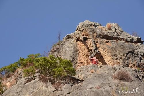 大理最吓人景点：号称云南悬空寺，石龙倒挂天华山，攀顶步步心惊