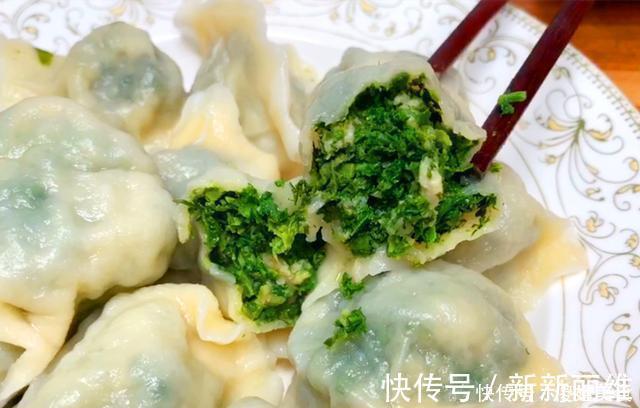胡萝卜缨|夏天,用它包饺子,又香又嫩,不花1分钱,比韭菜茴香都好吃