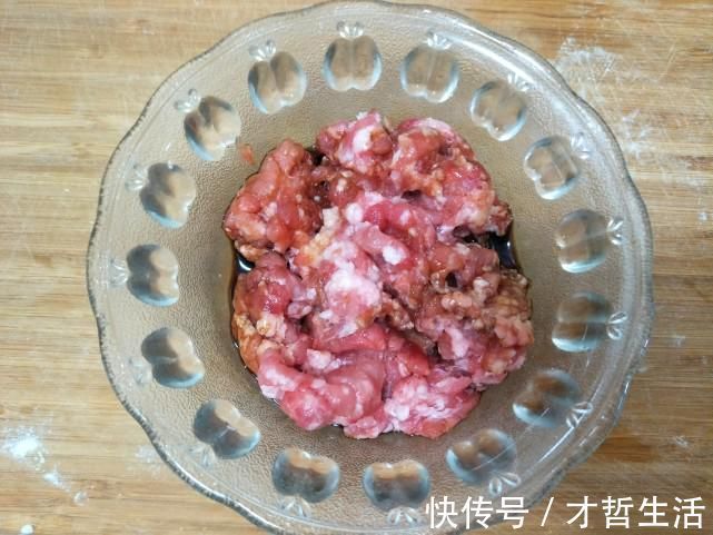 白菜|入冬后，白菜菠菜靠边站，此菜上桌最受欢迎，老人孩子都喜欢