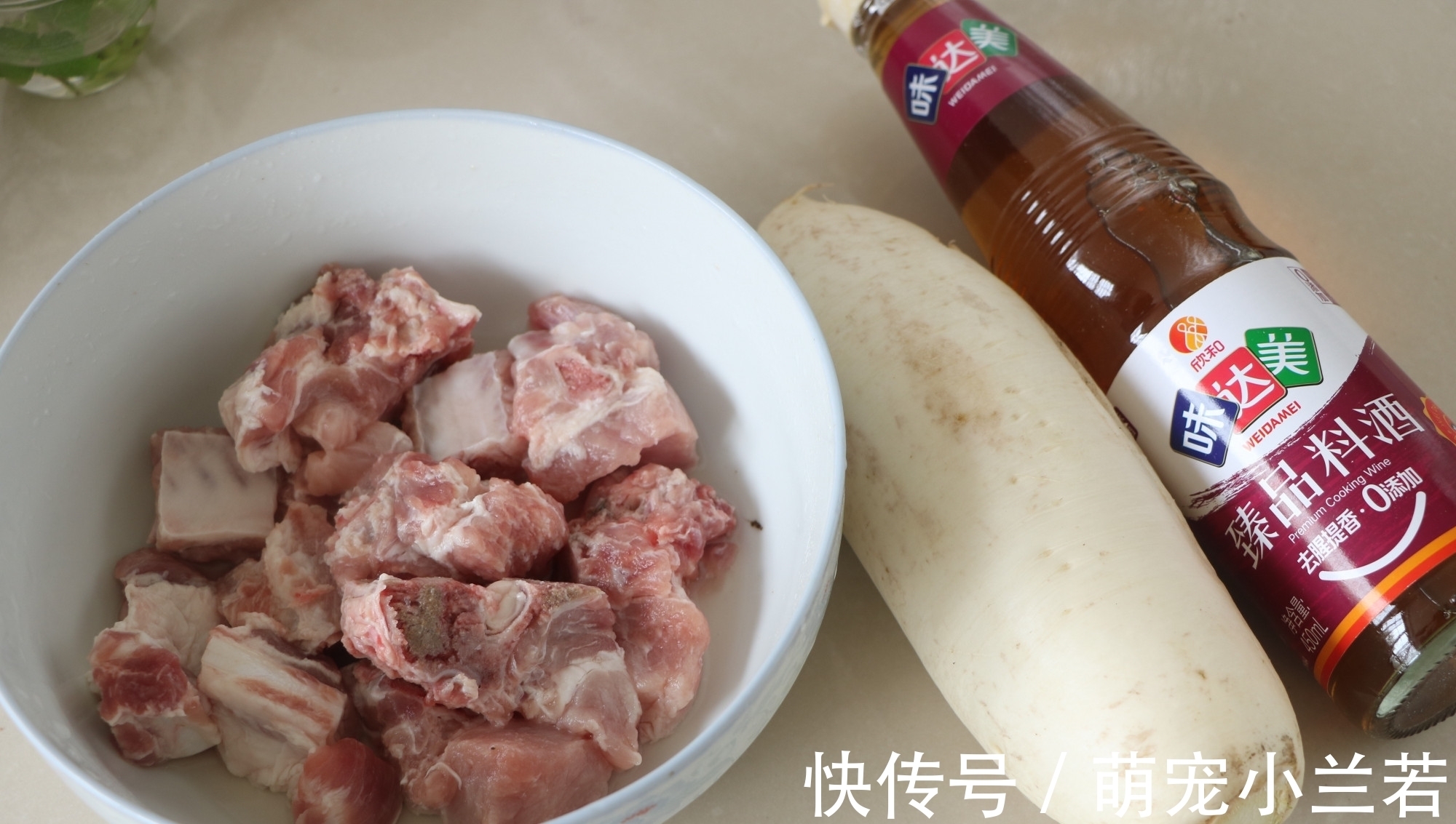 入冬以后，一定要喝的萝卜汤，清香美味，营养又便宜，百吃不腻