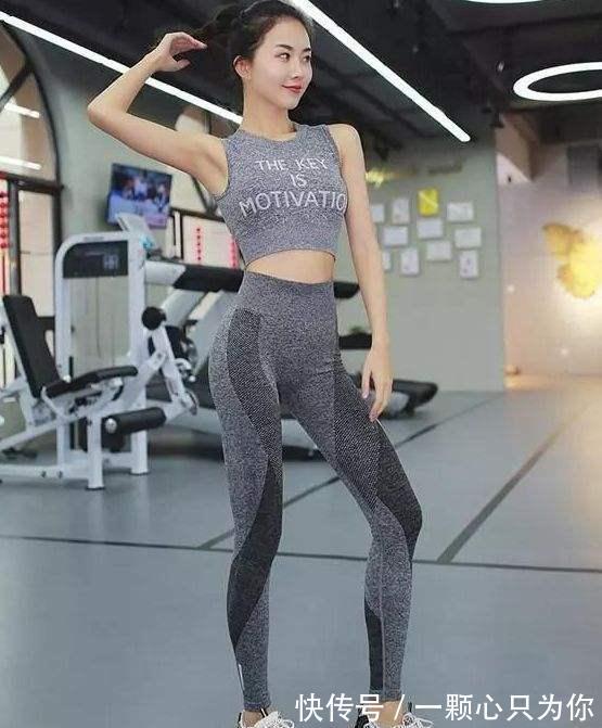 瑜伽裤 简约的时尚打底裤,美丽又显大气,给人一种淡淡的优雅感