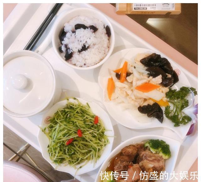 芹菜炒肉|这是一份清新、淡雅、营养均衡的月子餐菜单,光看着就咽口水了