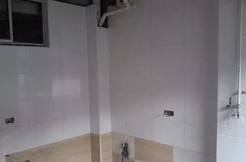 家庭|厨房橱柜背后要不要贴瓷砖？大部分家庭都做错了！