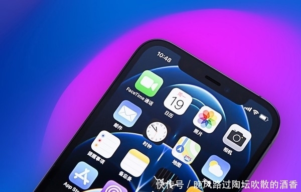 直角|为什么iPhone 12系列要回归直角边框设计？