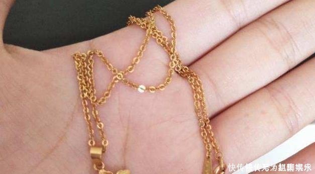 金项链|买“金项链”时,专挑这“3种”,金店老板一看:碰见真内行了!