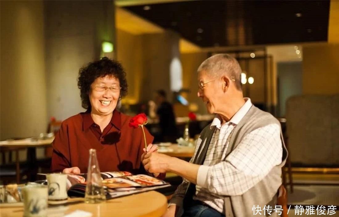 丁克一族|首批“丁克夫妻”双双退休，有钱有闲没有孩子，日子过得如何