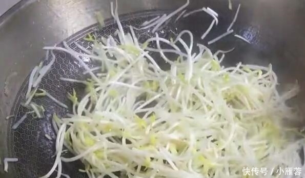 一道素鲜三丝,鲜嫩爽口,补钙清淡又有营养,特别解腻好吃