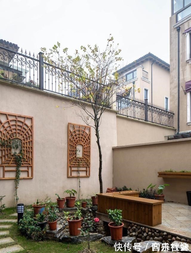 池塘|假如我有一个庭院,我会晒晒太阳种种花,带你看遍世间繁华