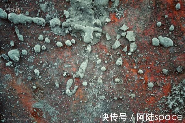 装饰|工地里随处可见的“画作”,装裱一下用来作装饰其实很不错