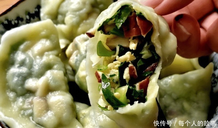 小白菜|秋天遇到此菜我从不手软，营养极高，做成水饺，比韭菜茴香还好吃