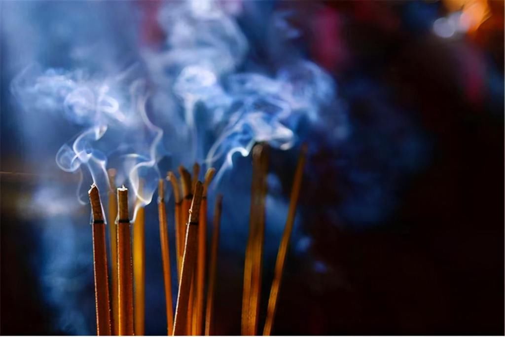  俗语|老话“举头三尺有神明”，它的上一句其实更经典，却少有人知