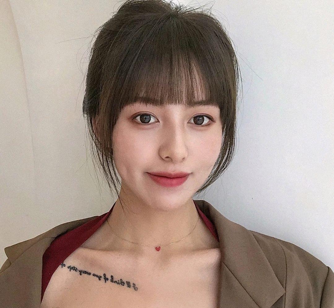 不挑脸型的中长款发型,浪漫法式卷风格百变,柔美初恋发