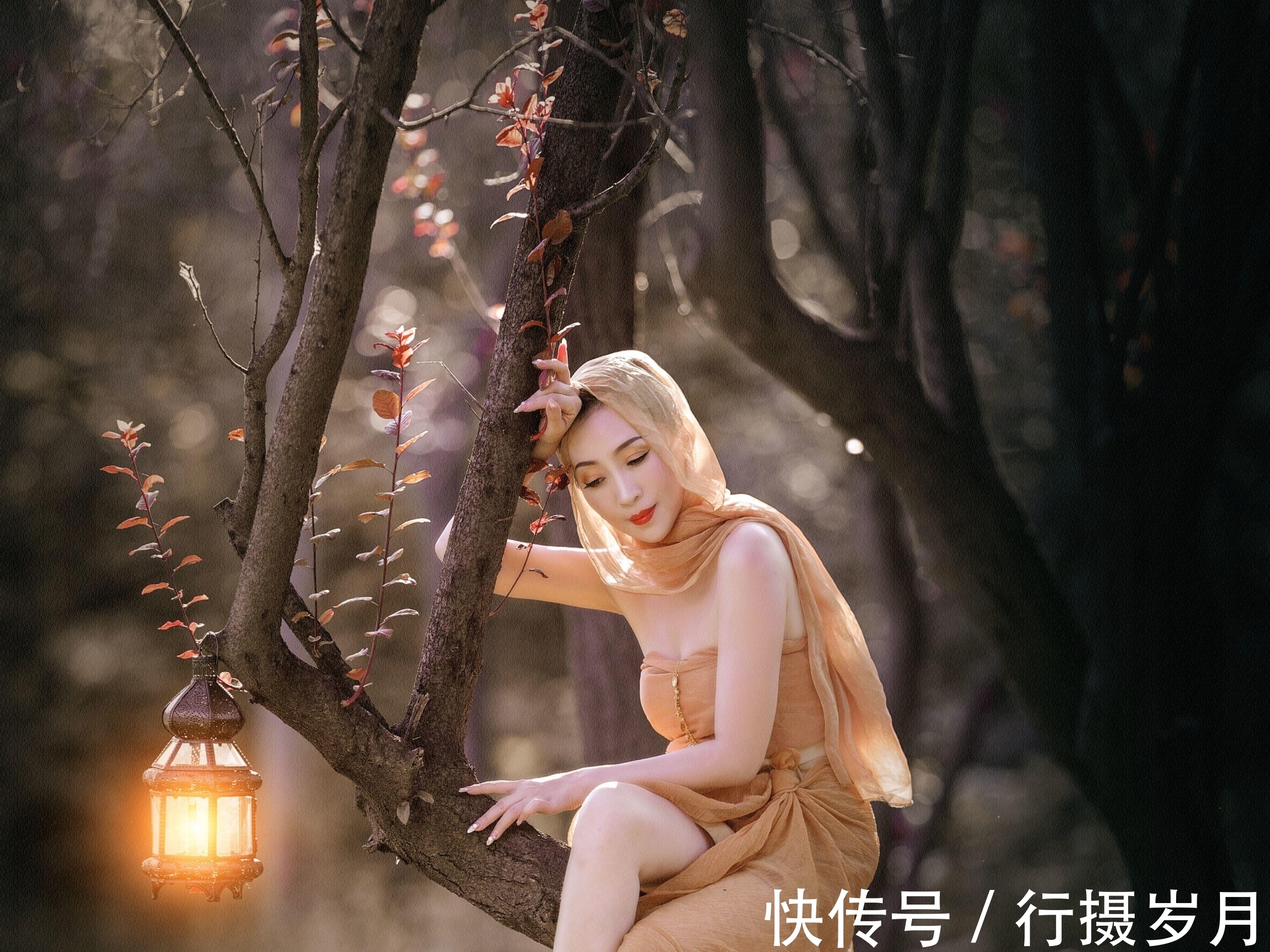 燕楼!一曲知音何处寄,流水无声,缘落情无计