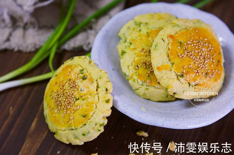 做法|看一眼就会的酥饼做法,一点糖没放,入口即化,比买的好吃许多