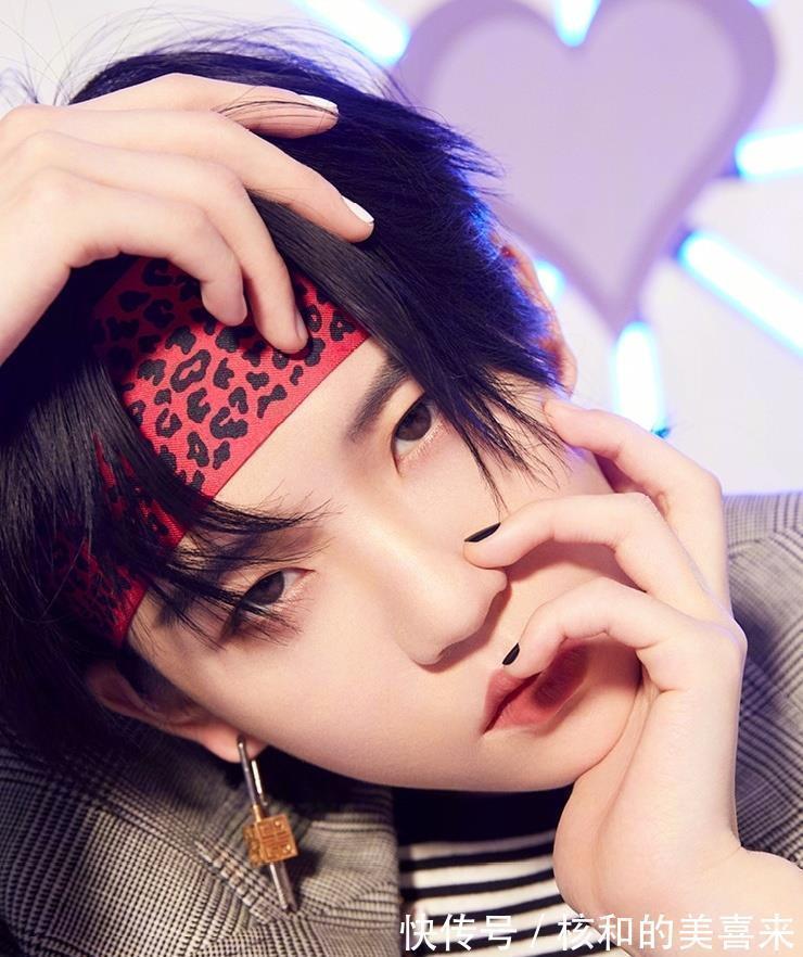 原来喻言也参加了《爆裂舞台》,而且前两轮内选都是第一名