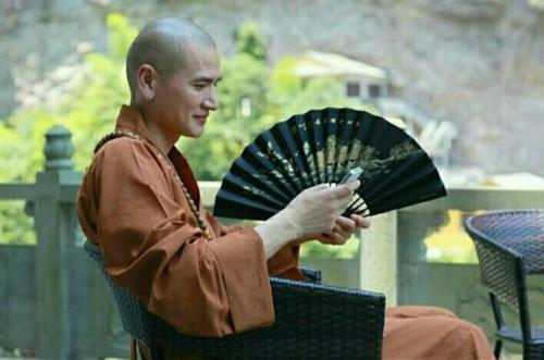 父母&“最帅和尚”释明心:放弃铁饭碗出家为僧,多次拒绝富婆的追求