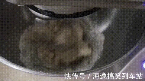 高糖酵母|第一次做蘑菇面包，口感外脆里软又香甜，还能给烘焙增添乐趣