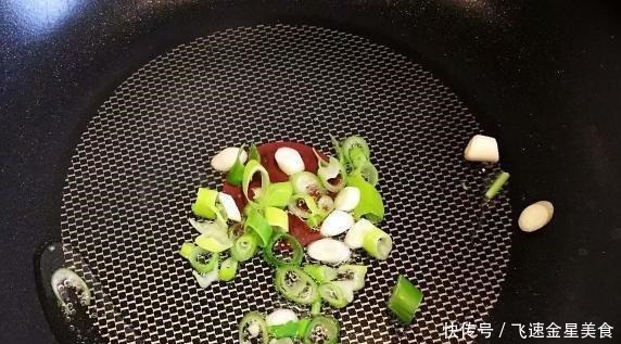 我有一个很好的方法来做葛达汤,味道均匀,味道很好