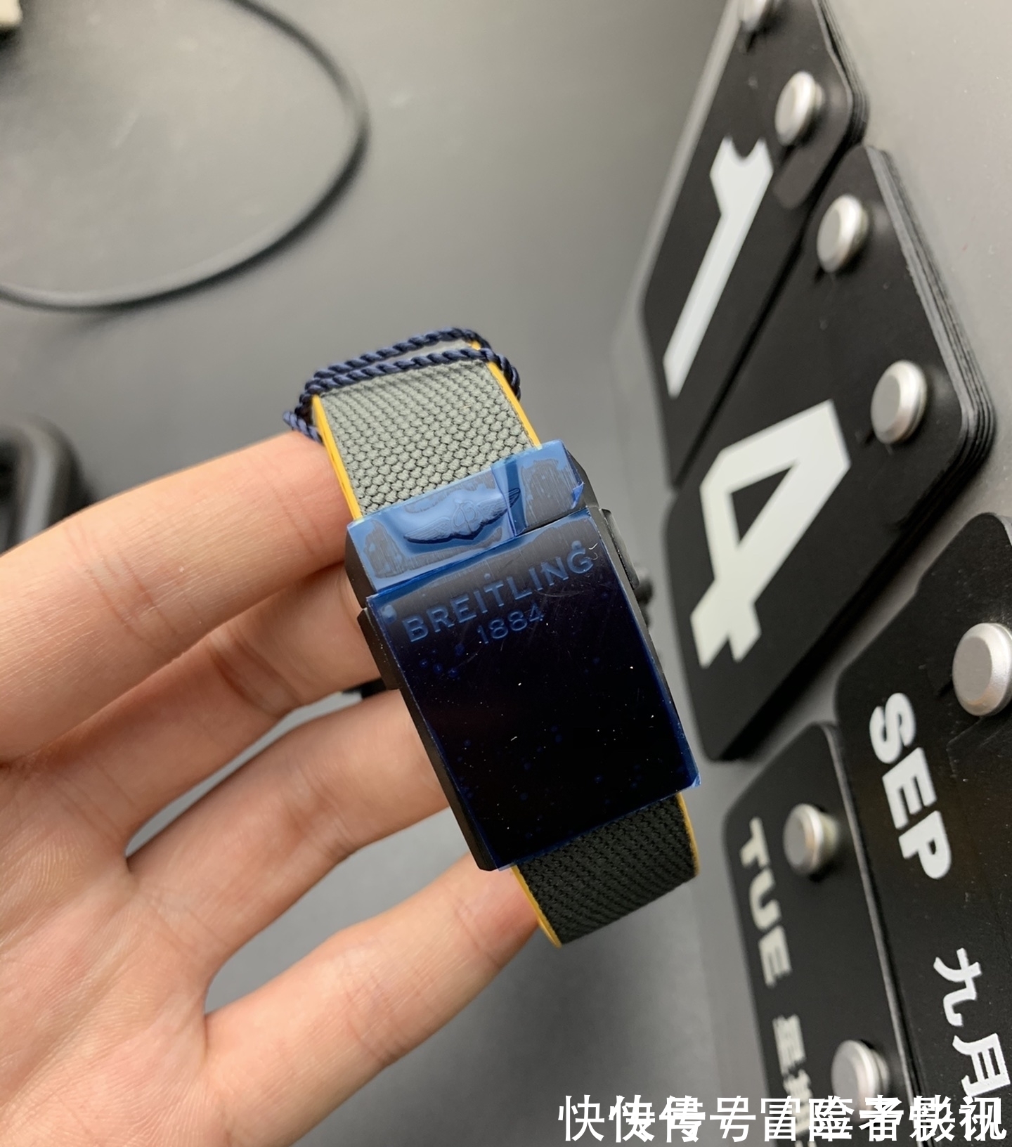 大富 大富说表:【GF究级新作】百年灵复仇者飓风系列45mm计时码表