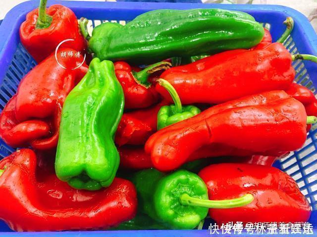 做辣椒酱时，只放盐可不行！多加2样料，辣椒酱不发霉不长毛，香