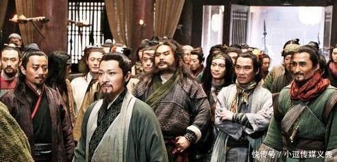 小人|梁山上英雄甚少,水浒传小人排行,其中还有宋江?