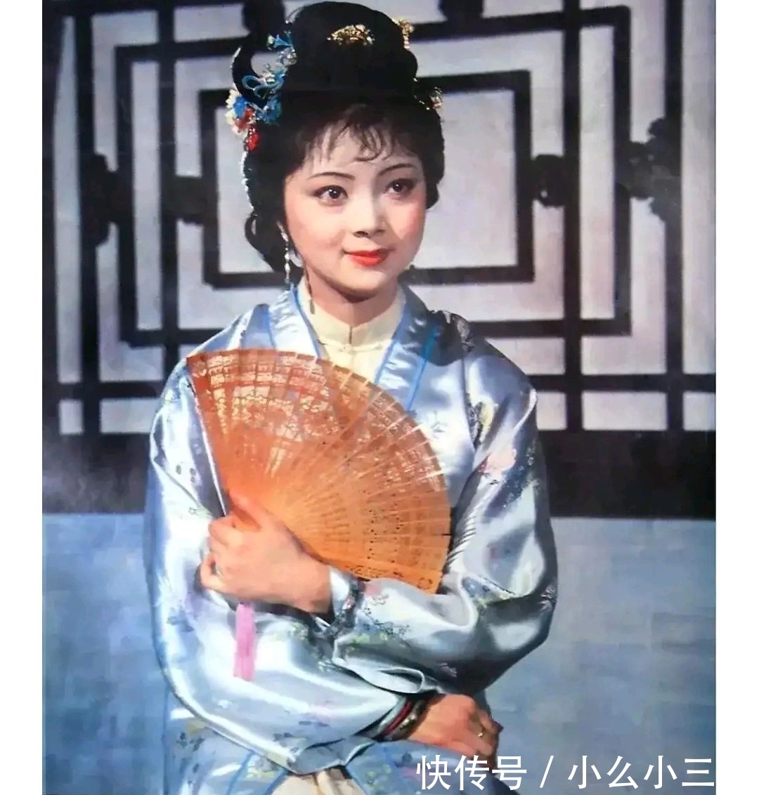 滴翠亭!反转黛玉和宝钗的情节,才能看清宝钗无端受赞美,黛玉无端受指责