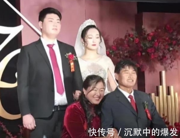 |陈亚男拍雪花变装段子,被指出回娘家住了,与朱小伟还在分居