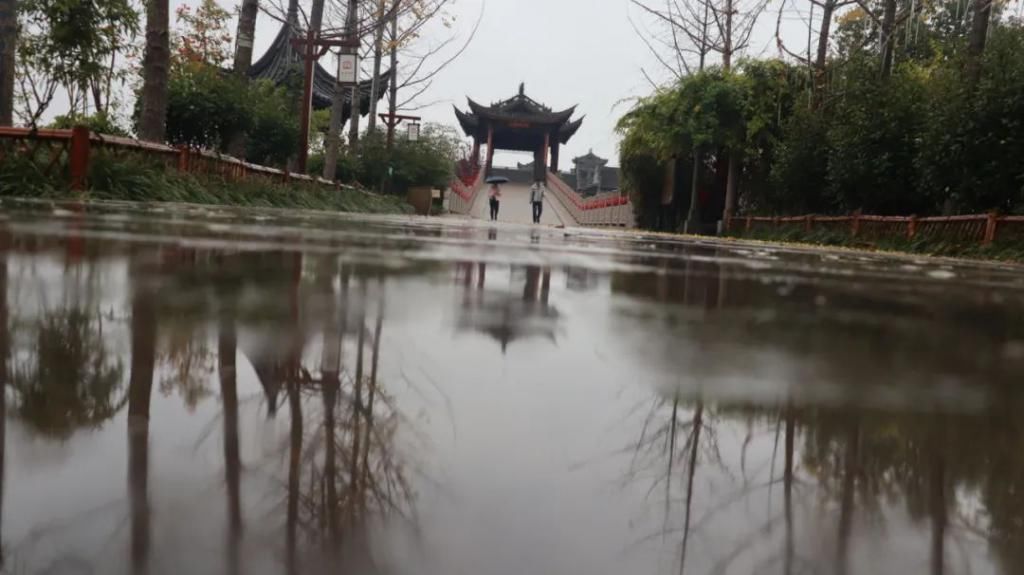 下雨天|讲真：下雨天千万不要来这水乡古镇