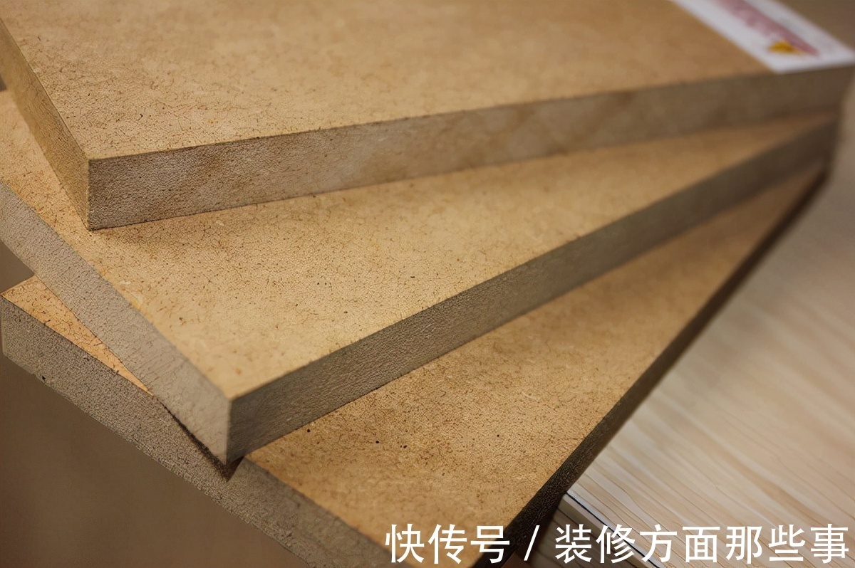 人造|厨房装修选什么板材好,实木板、多层板、刨花板、纤维板哪个好?