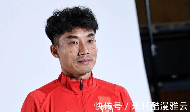 教学赛|国足最新定妆照透露玄机,郑智又引热议,李霄鹏已有选择!