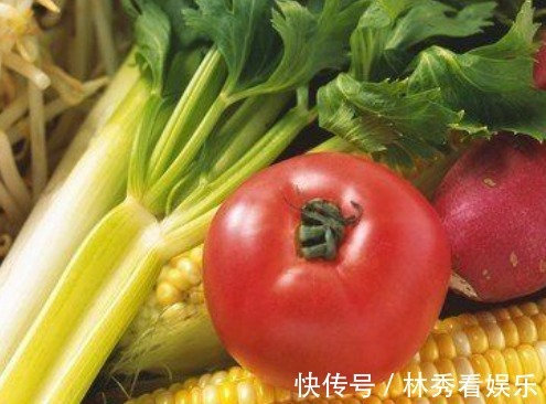 女性|女性快绝经时，身体“点拨”你4次，若在49岁才有，子宫很健康！