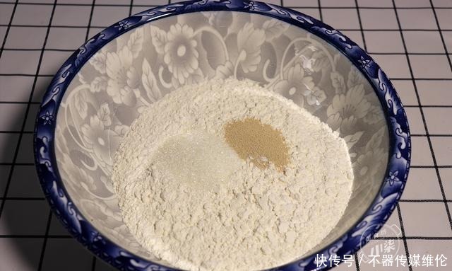 做法|奶香麻花的做法,不发面,不油炸,暄软香甜,比花卷更好吃