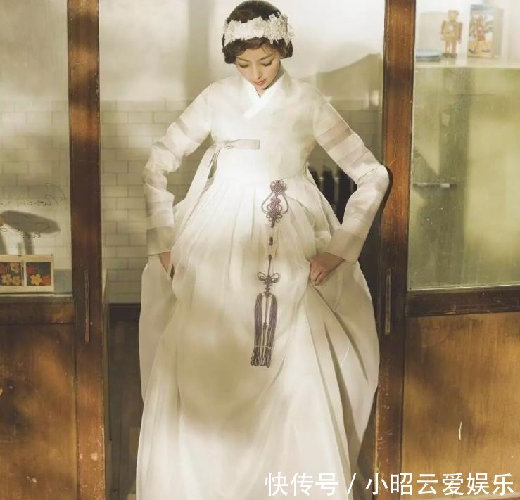  婚纱|本以为韩服、和服改成婚纱已经够美，看到婚纱版汉服，彻底被征服