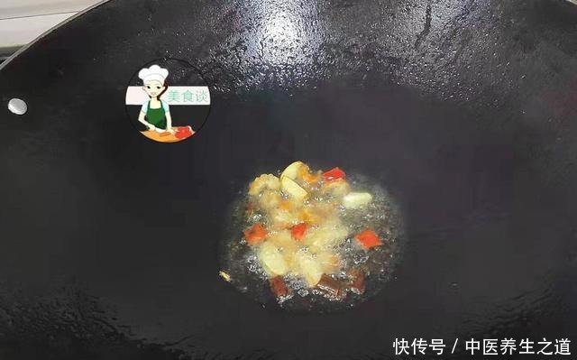 冬天,最该吃的不是萝卜白菜,而是它,不放肉炒也很香,次次光盘!