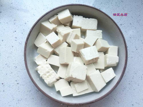 番茄果|最护眼的不是胡萝卜,而是它,隔三差五给孩子吃,明目又亮眼!