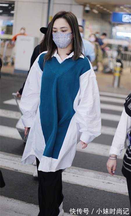 随性 阿娇穿衣也太随性了吧,“上松下松”看似邋遢,实则慵懒又时髦