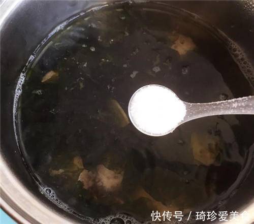 此菜是“钙中钙”,钙是鱼5倍,牛奶10倍,利于牙齿骨骼发育