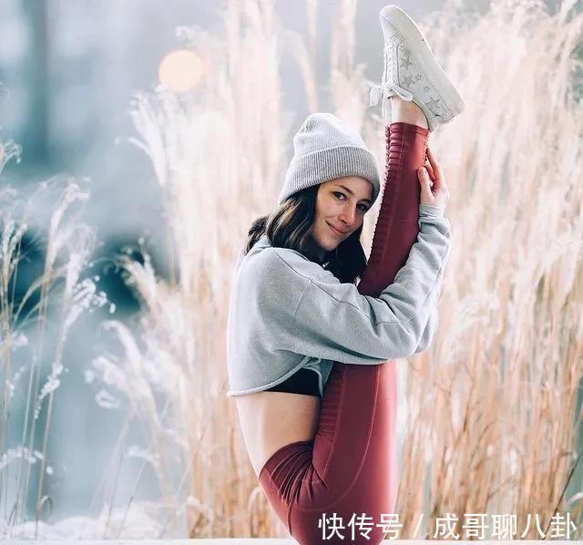 小姐姐|瑜伽6年,她把生活过成了诗,每一张瑜伽照都美到极致
