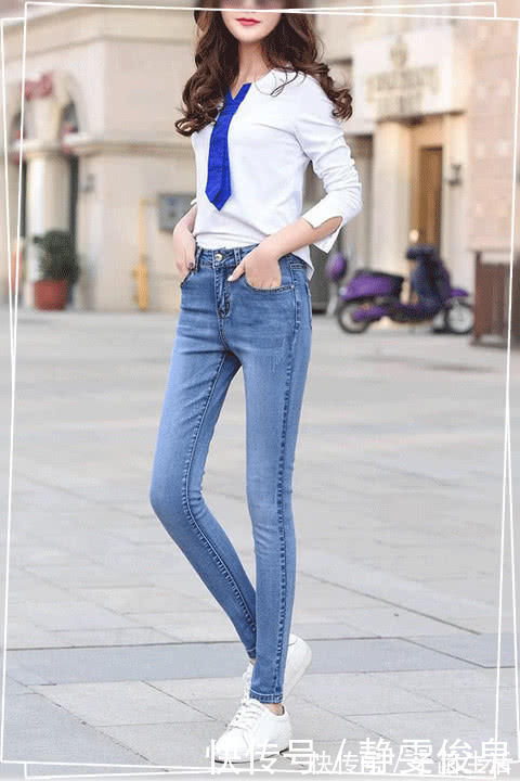 时尚 柔软舒适的牛仔布料,穿起来不单调,感觉到很休闲