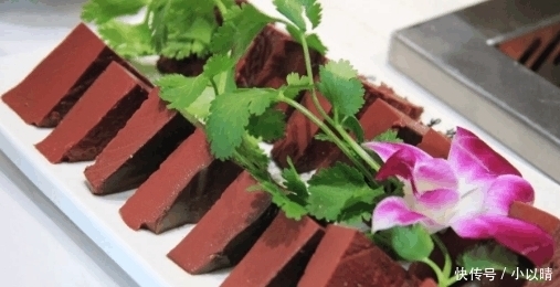 离职服务员透露: 吃火锅时, 再馋也不要点4种菜, 老板自己都嫌弃